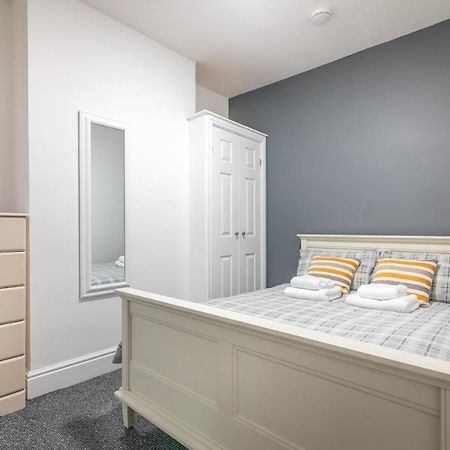 Platform Port Area Apartment 2 With Free Street Parking Kingston upon Hull Exterior photo