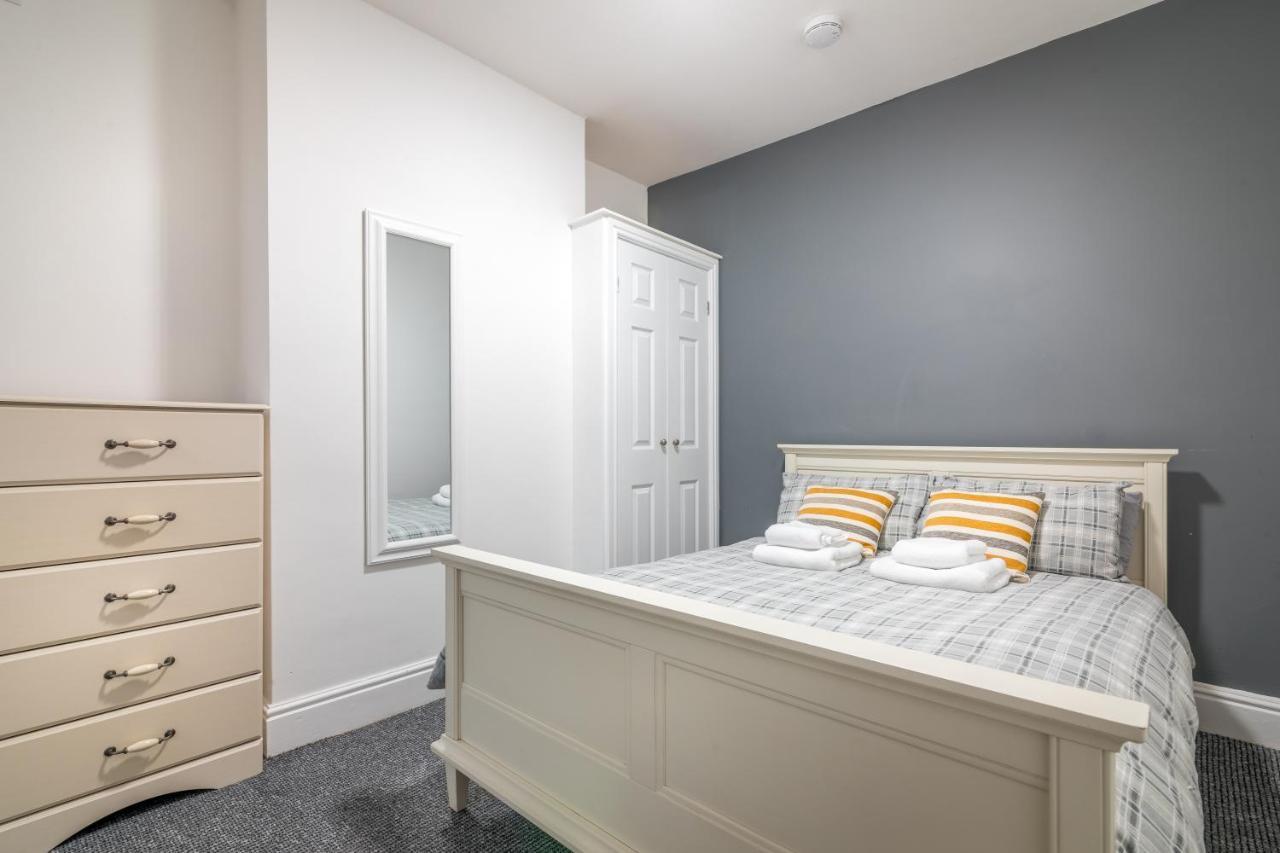 Platform Port Area Apartment 2 With Free Street Parking Kingston upon Hull Exterior photo